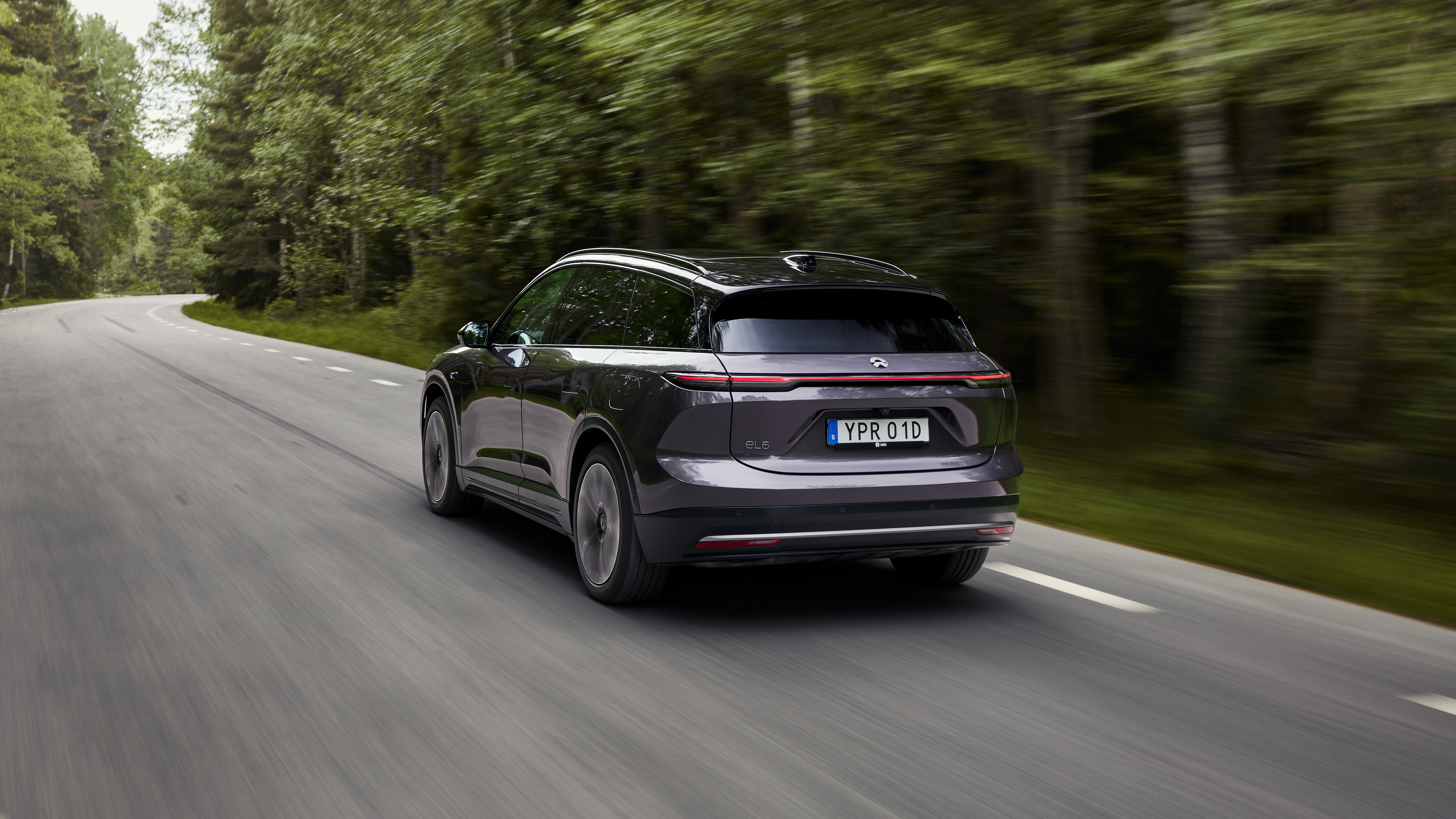 EL6. Life is On EL6. Life is On