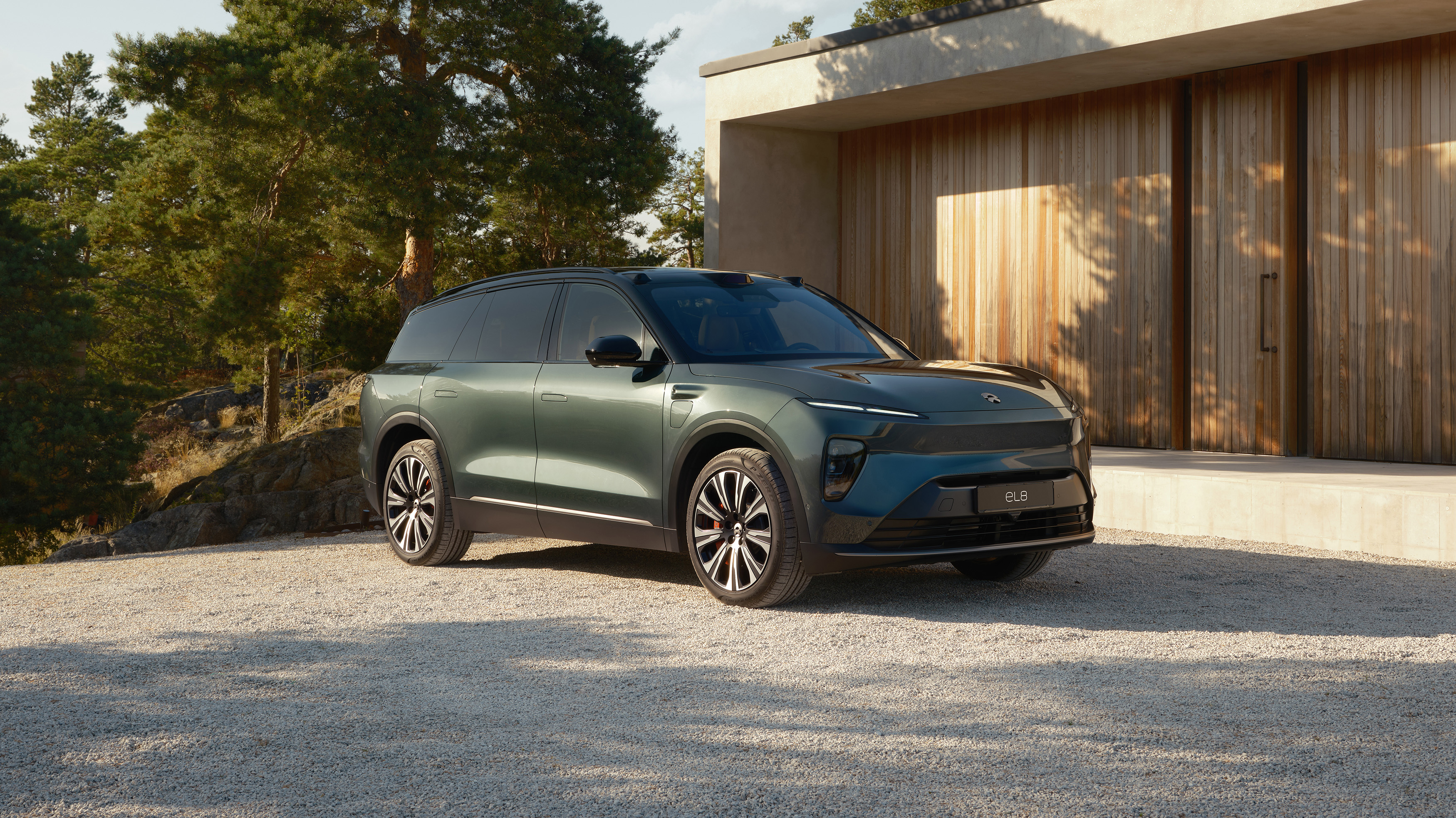 NIO EL8: Redefine Prime