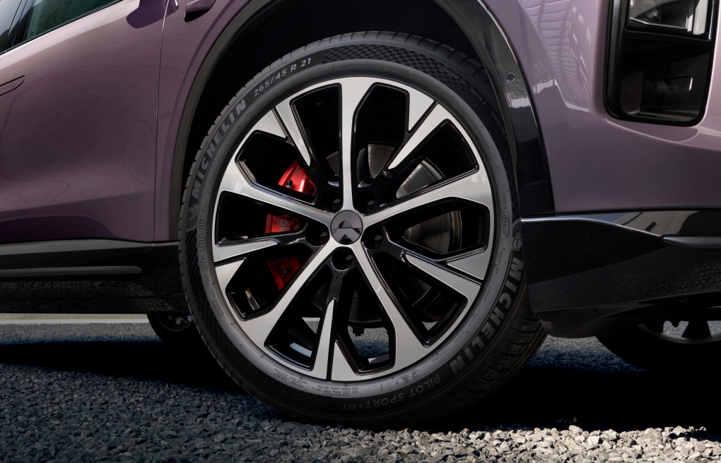 NIO 4-Piston Fixed Calipers NIO 4-Piston Fixed Calipers