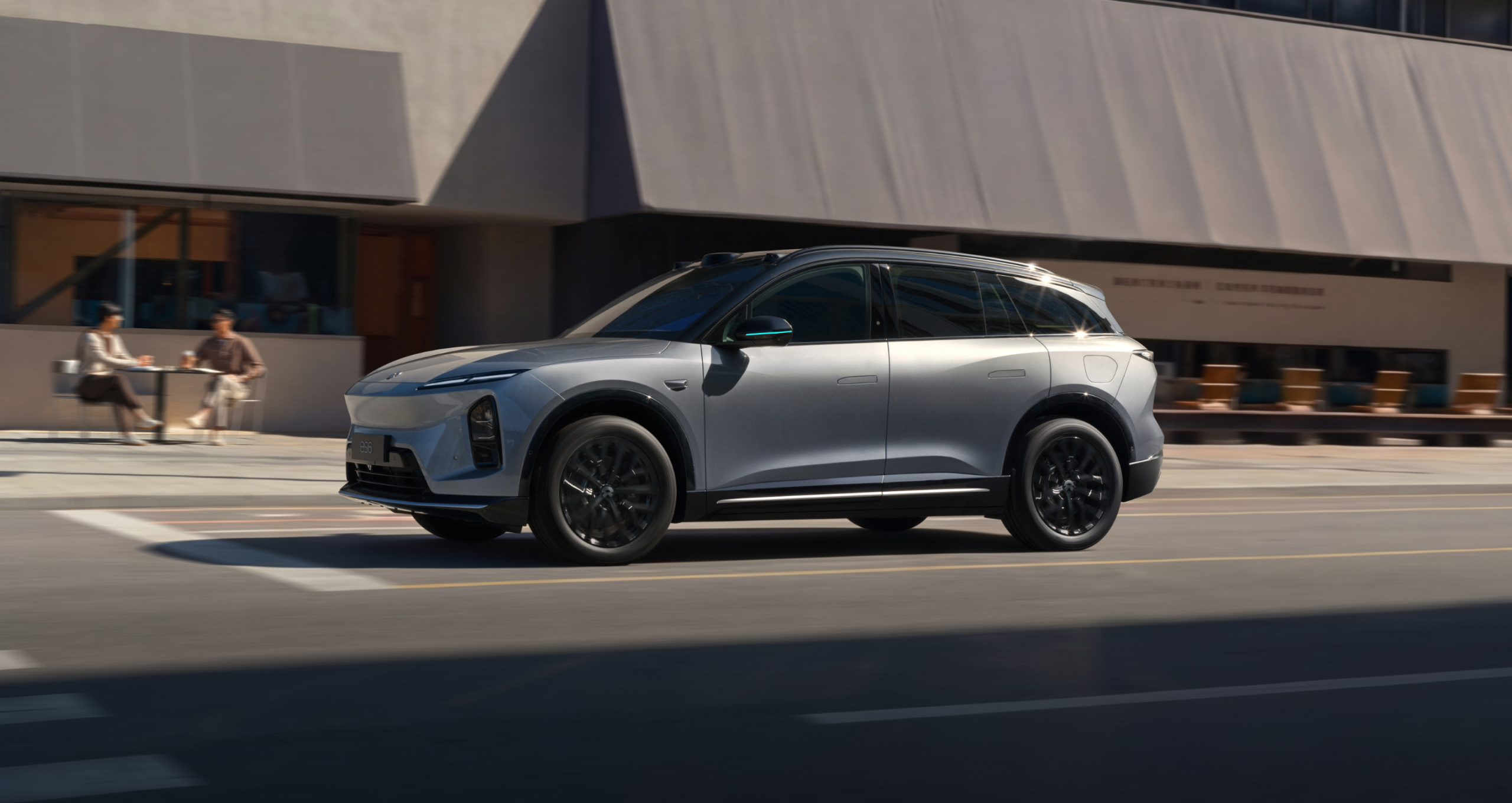 Confident Appearance, Powerful Presence Confident Appearance, Powerful Presence