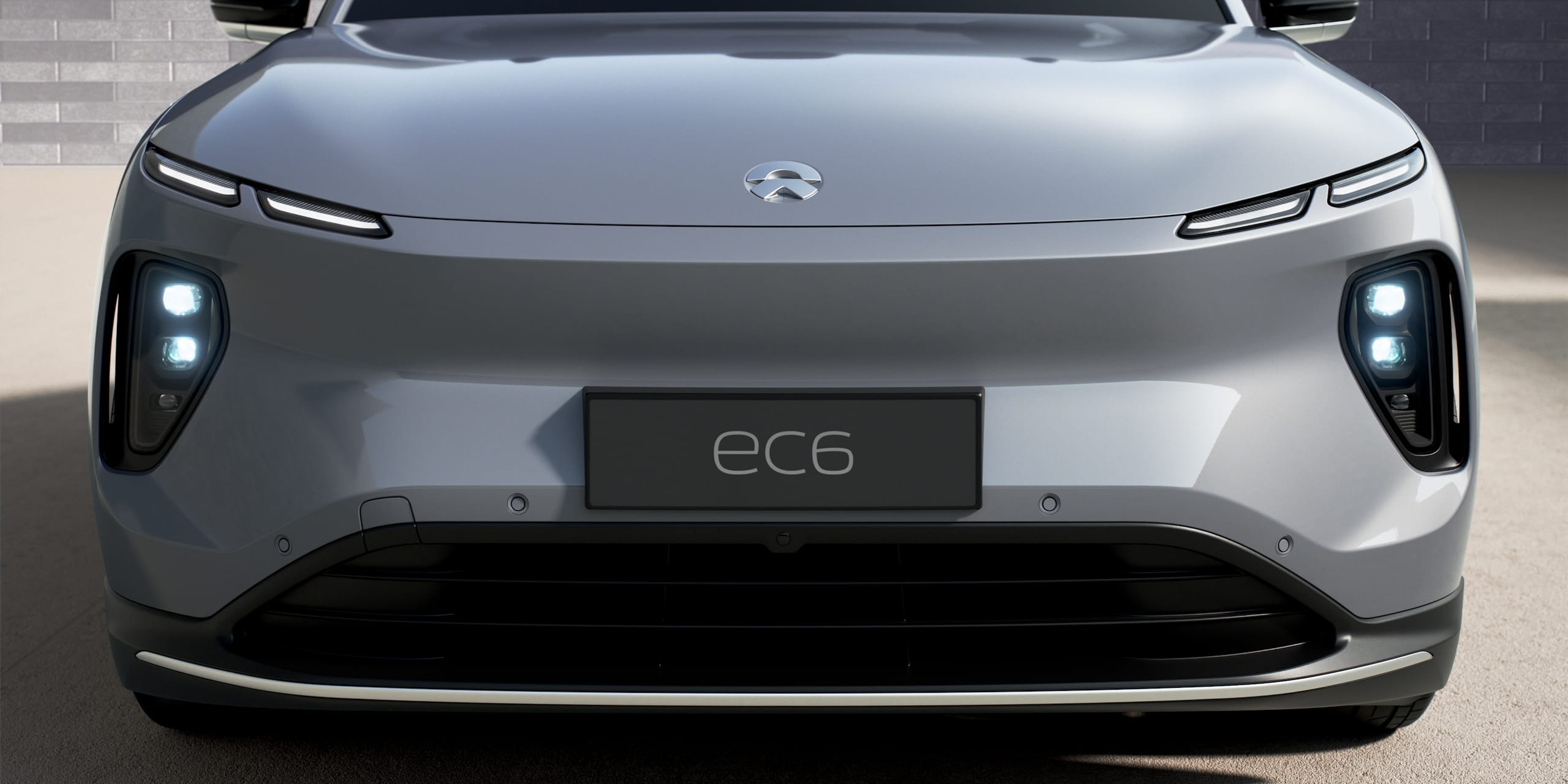 Distinctive Front Fascia Distinctive Front Fascia