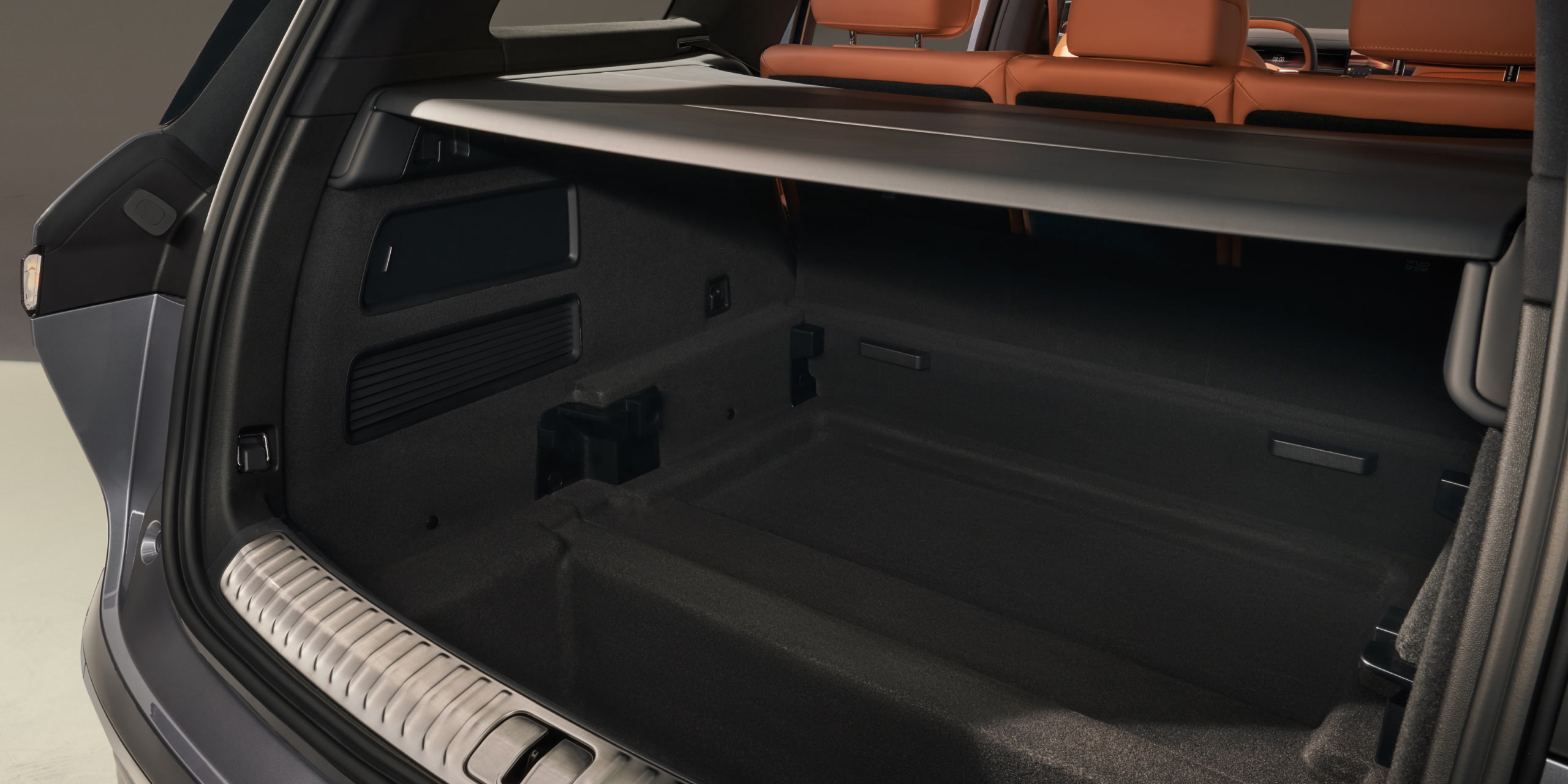 Modular Cargo Divider Modular Cargo Divider