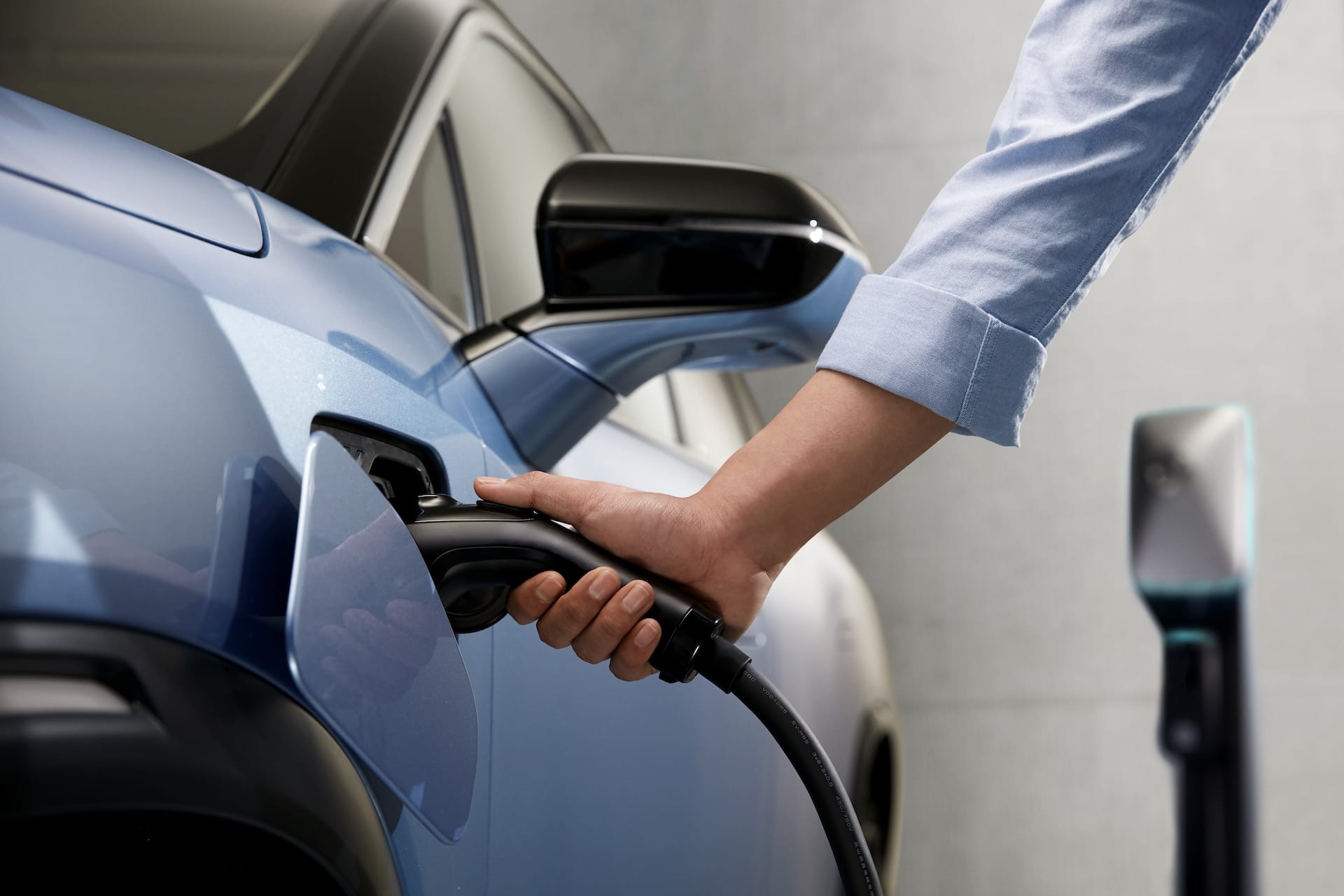 Electric Vehicle Buyers Consider More Than Price of Gas Alone