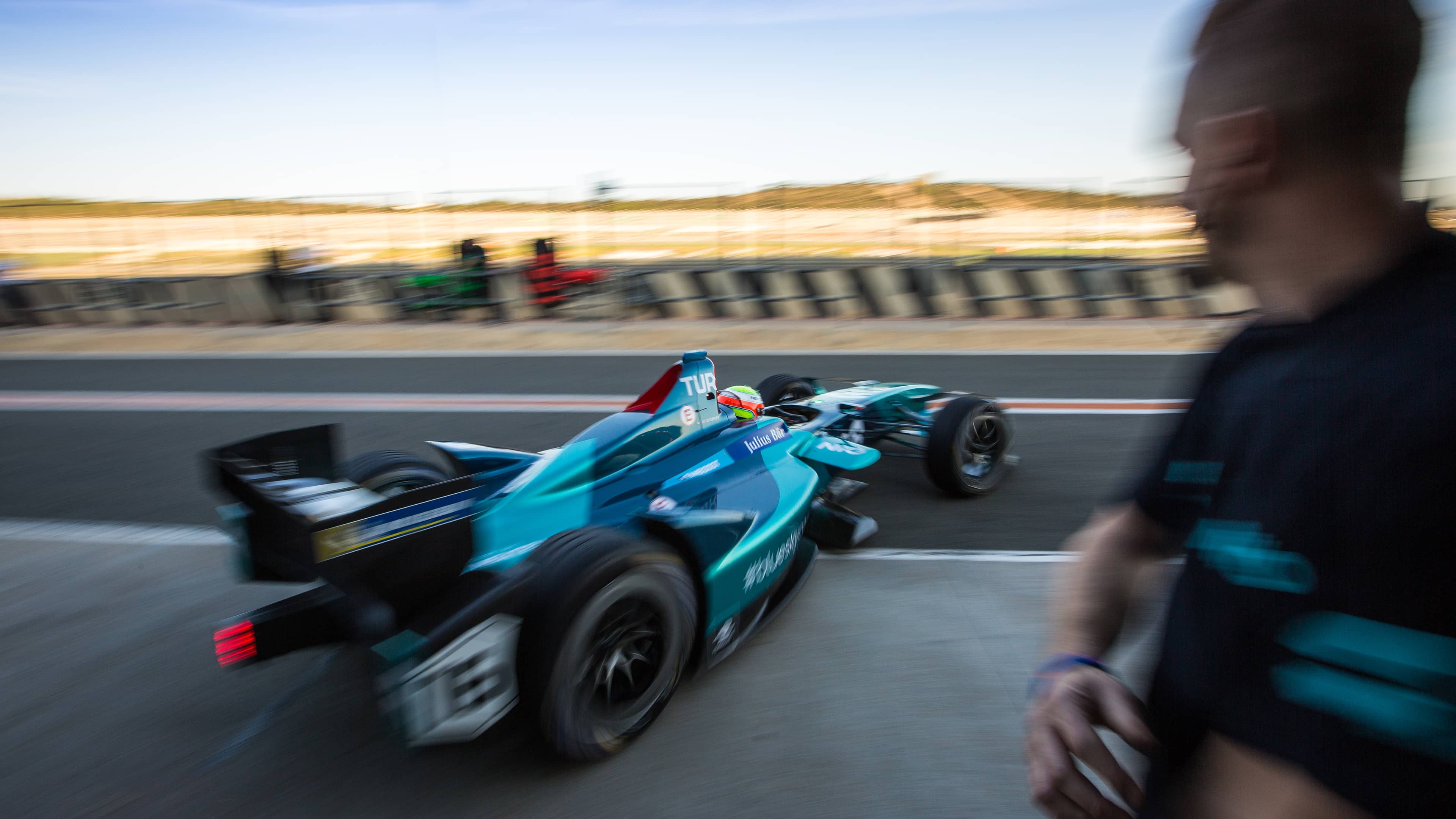 NIO Formula E Team - Test Report, Valencia, 2-5 October 2017 NIO Formula E Team - Test Report, Valencia, 2-5 October 2017